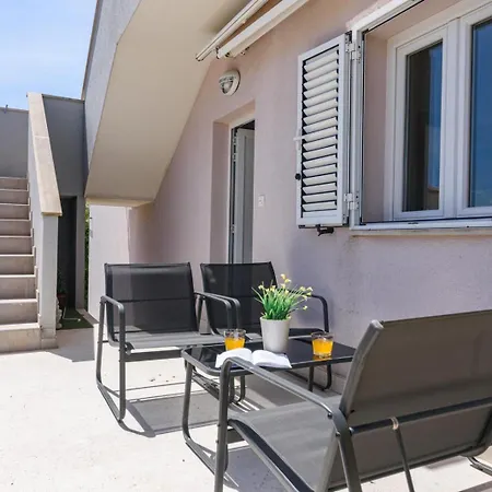 Appartement Cesarica Trogir