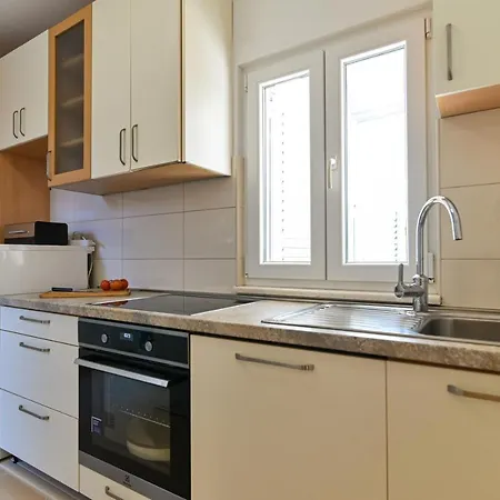 Appartement Cesarica
