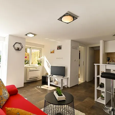 Cesarica Appartement Trogir
