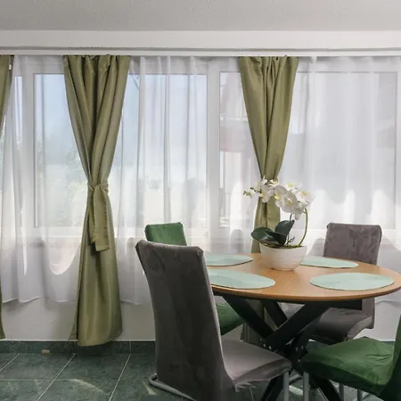 Cesarica * トロギール