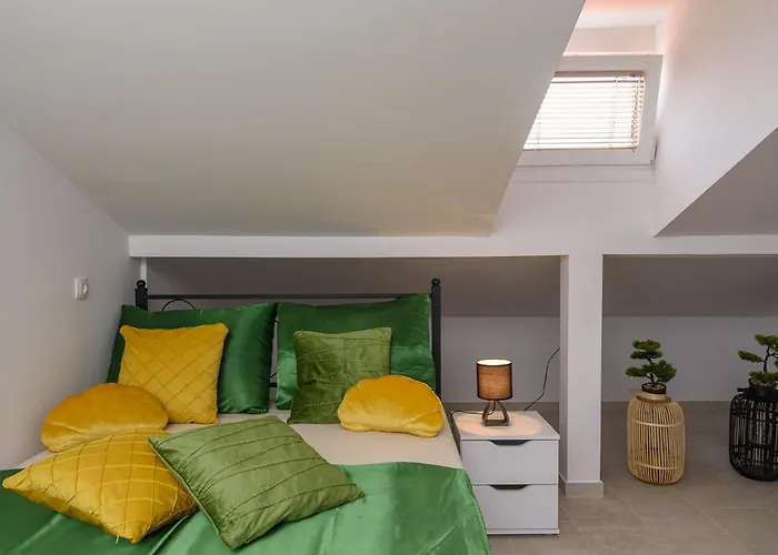 Cesarica Apartment *